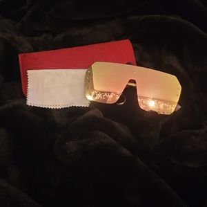 Mirror sunglasses